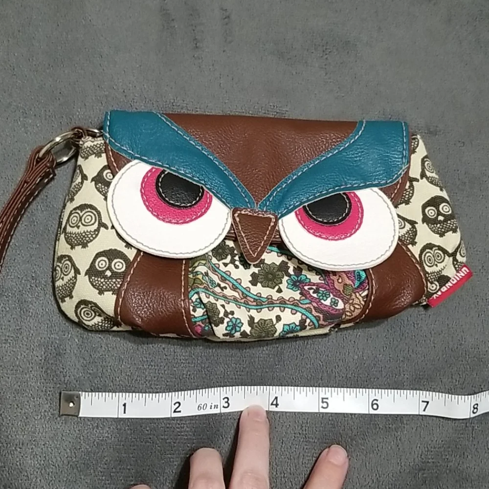 Owl Clutch